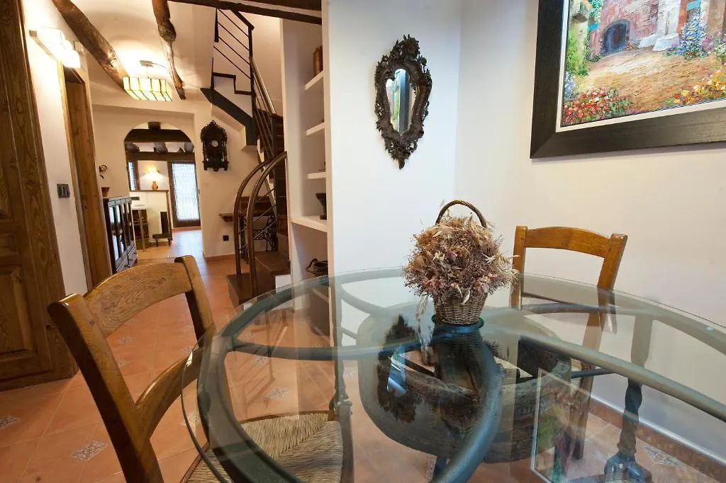 Ca L'Andreu I Ca La Teresa Holiday home Montardit De Baix